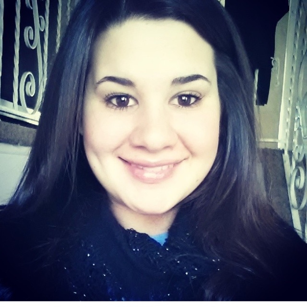 Meet your Posher, Adriana